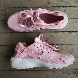 Nike Women's Air Huarache Run Shoes-Pink